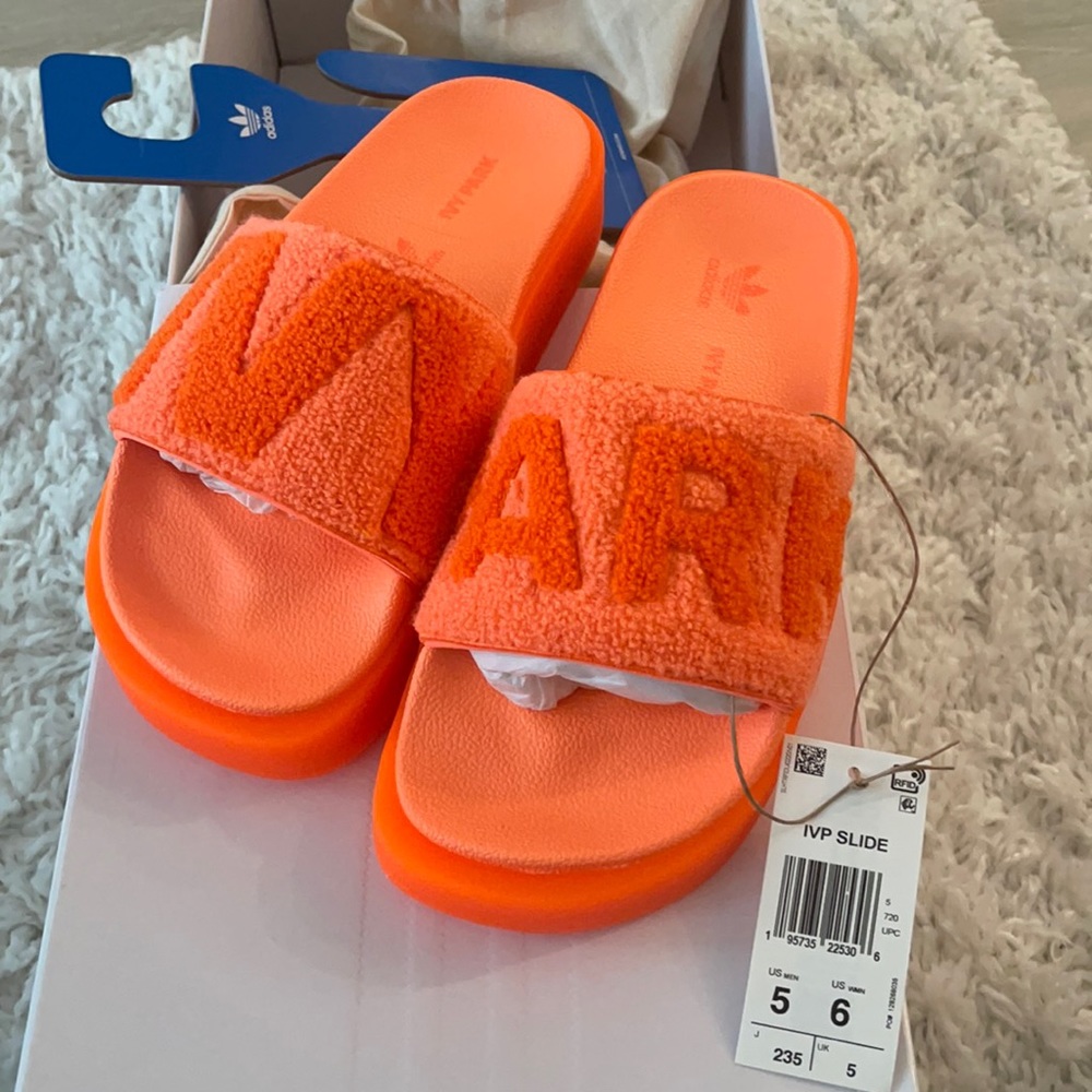 Ivy Park x Adidas Slides (Shoes)